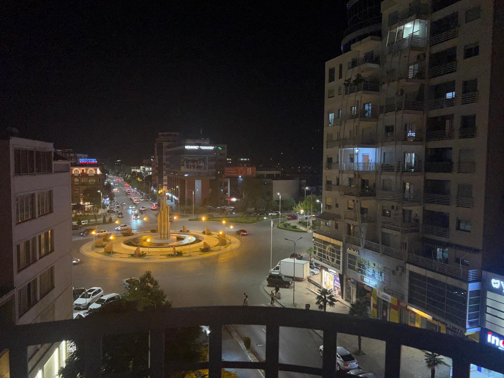 Horizont Apart-Hotel Shkodër エクステリア 写真