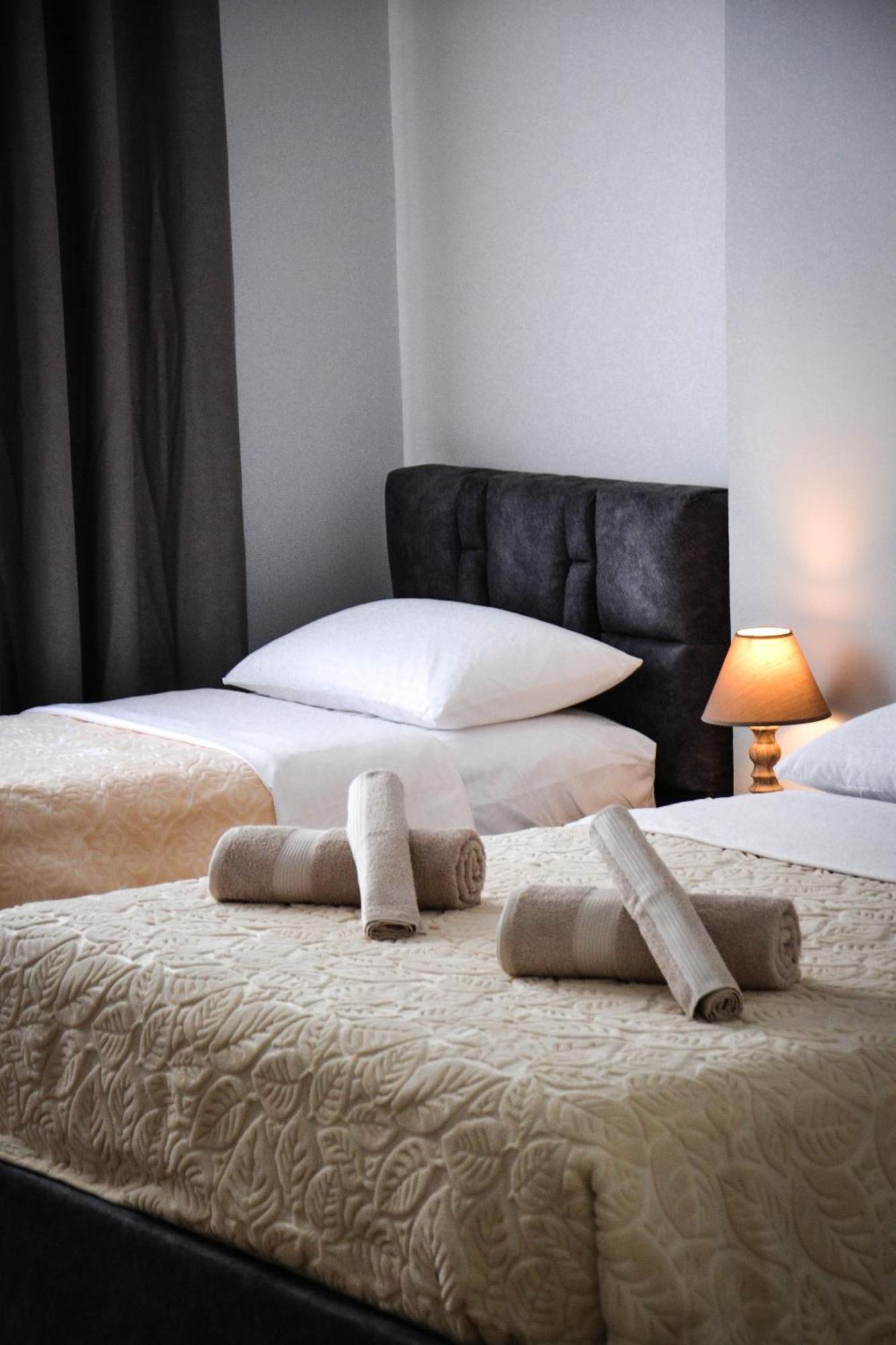 Horizont Apart-Hotel Shkodër エクステリア 写真