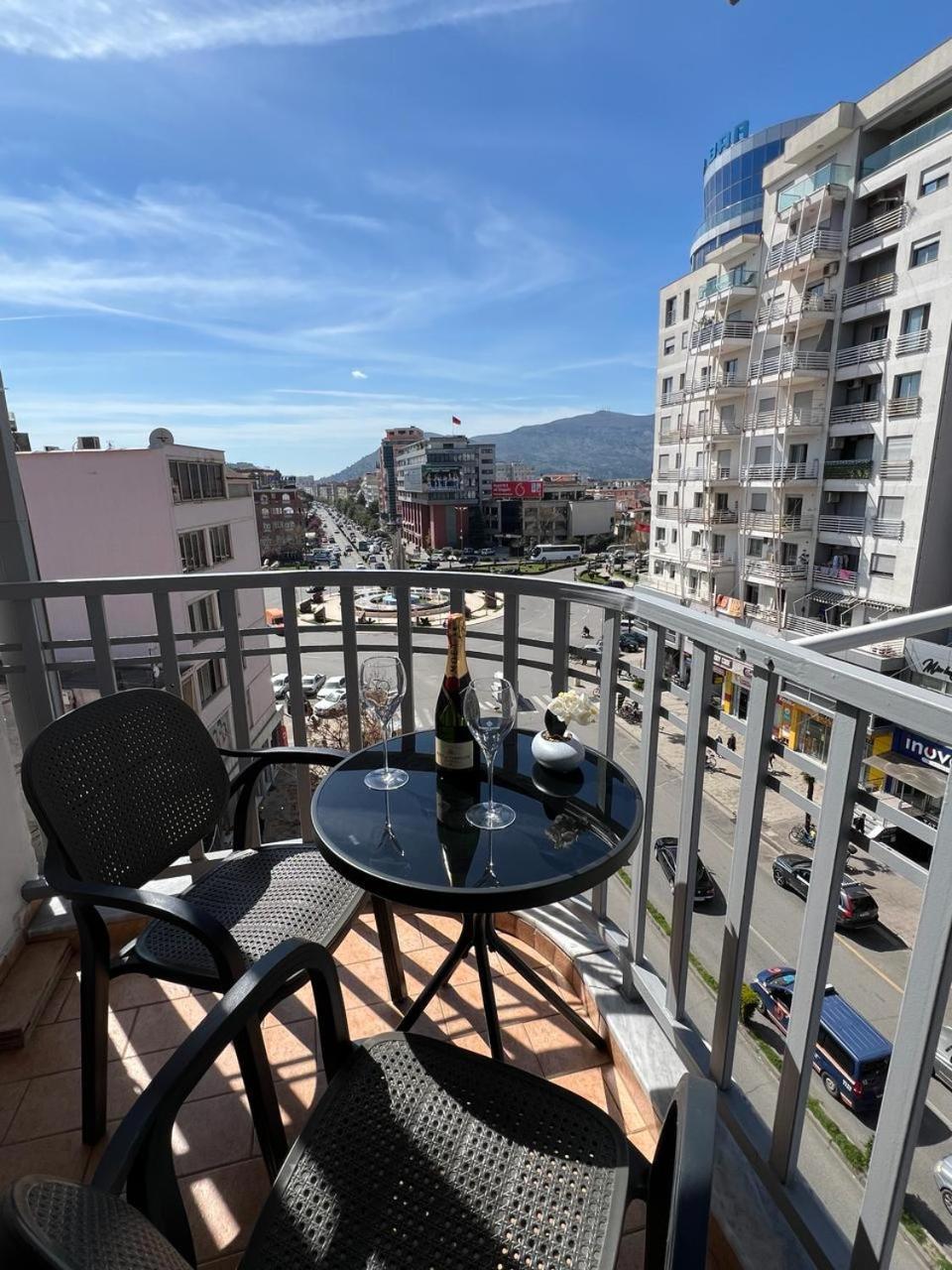 Horizont Apart-Hotel Shkodër エクステリア 写真
